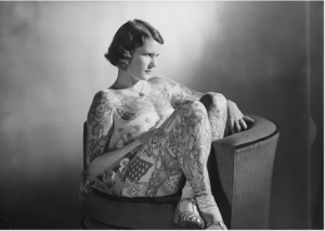 BroadBent pionera en el tatuaje femenino